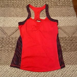 ACTIVEWEAR TOP